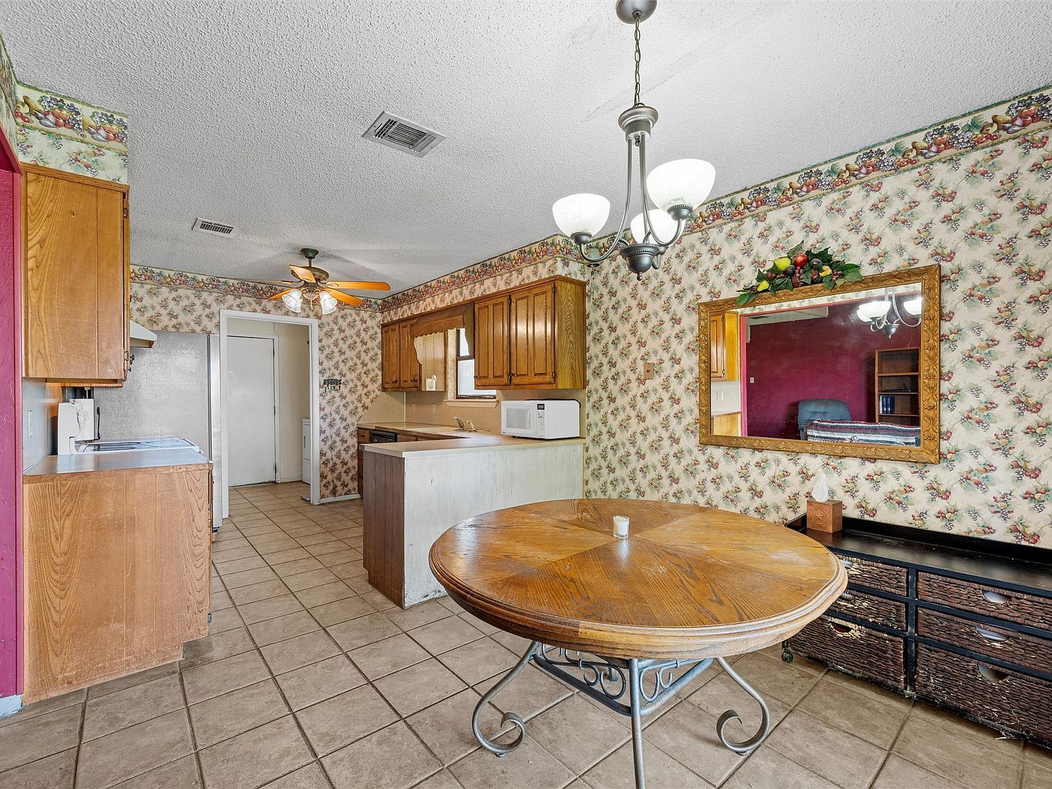 116 Boleman Dr Hewitt, TX 76643  | Single Family