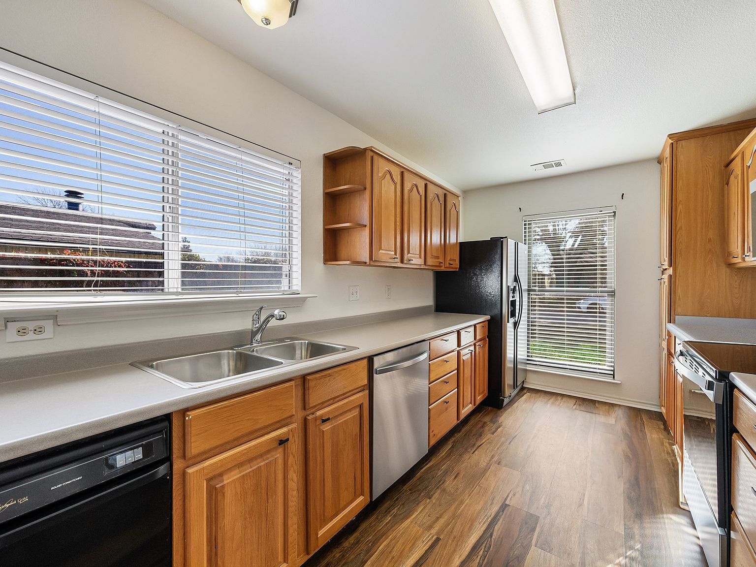 9201 Vagas Dr Rowlett, TX 75088  | Single Family