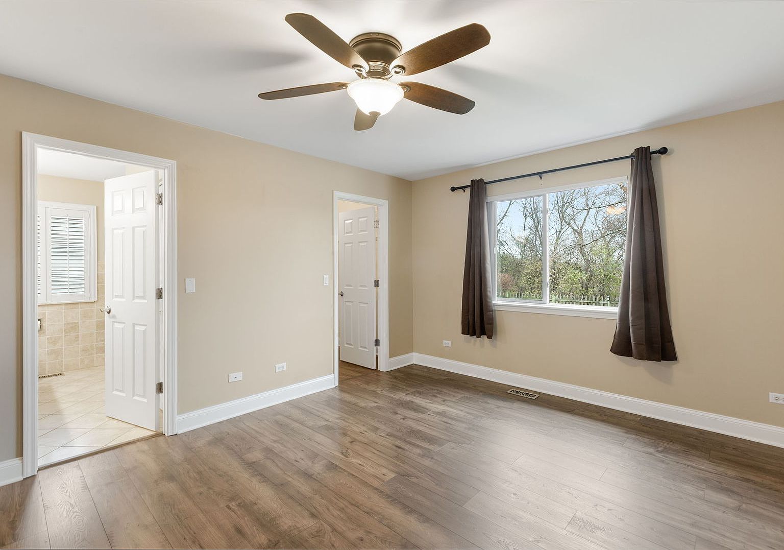 28621 Wagon Trail Rd Lakemoor, IL 60051  | Single Family