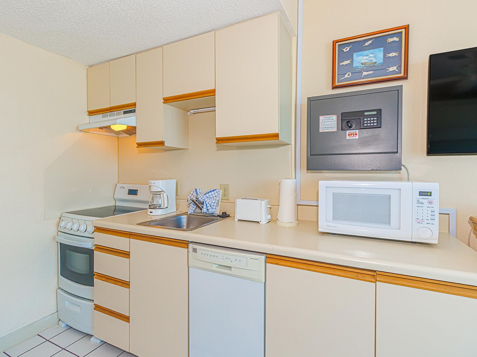 1304 N Ocean Blvd #605 Myrtle Beach, SC 29577 | Condominium