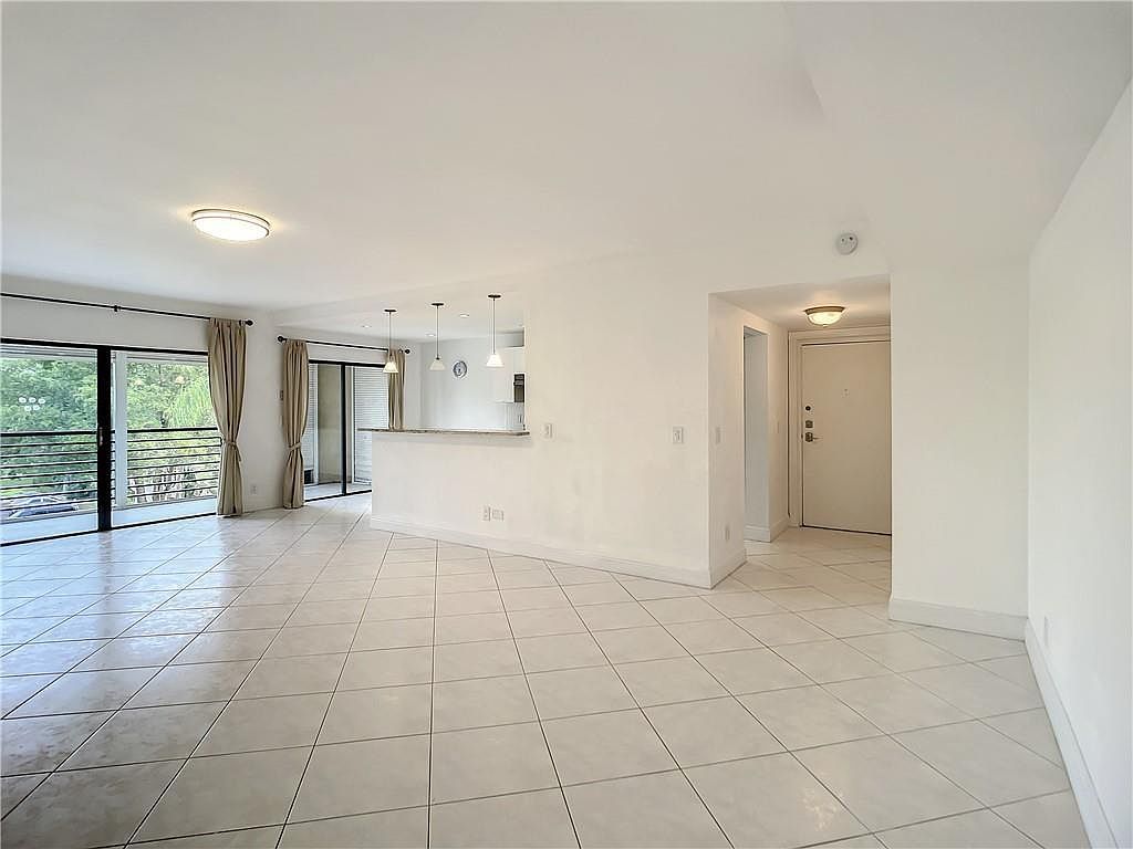 6342 Longboat Ln #404 Boca Raton, FL 33433 | Condominium