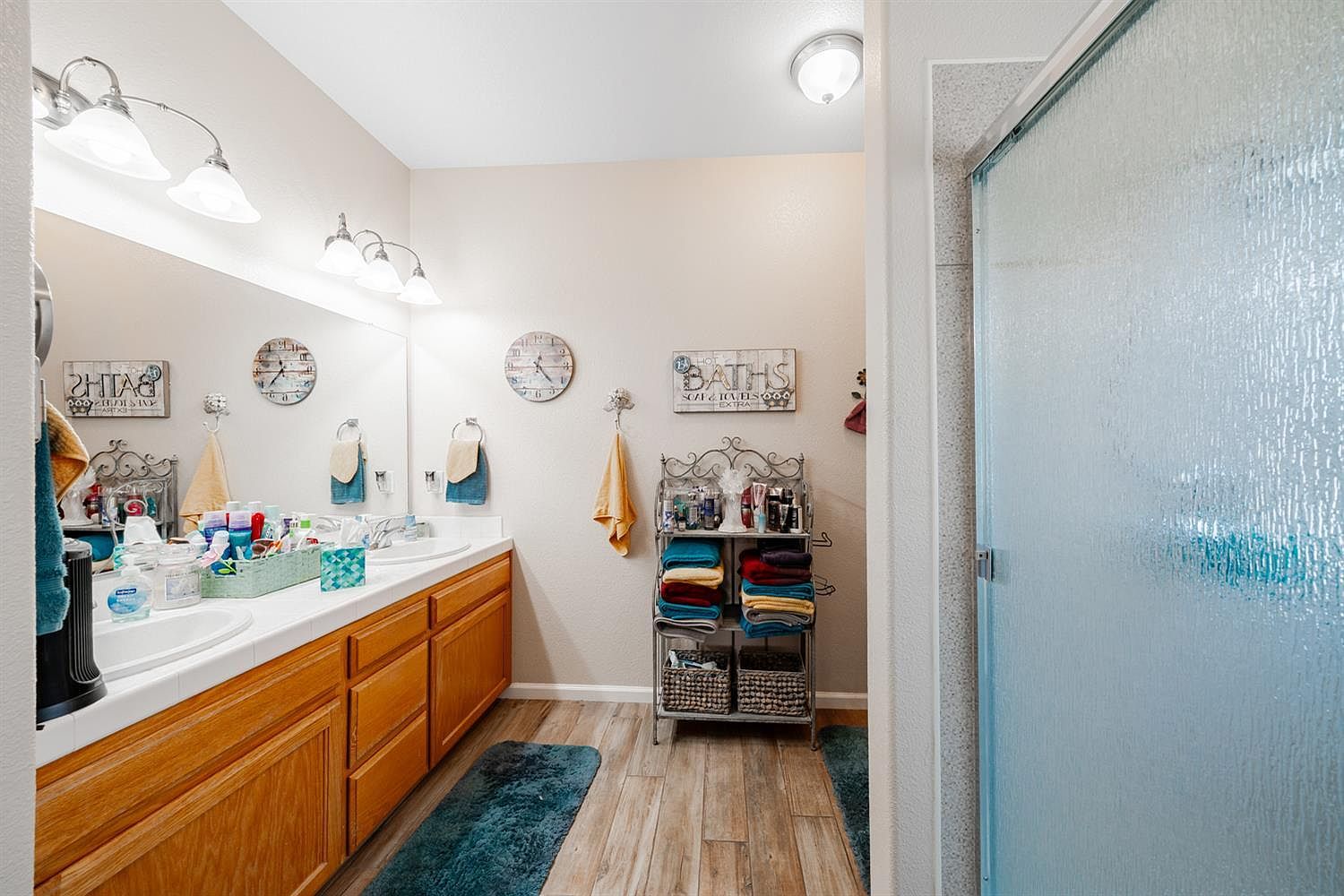 596 W Sunset St Kingsburg, CA 93631  | Single Family