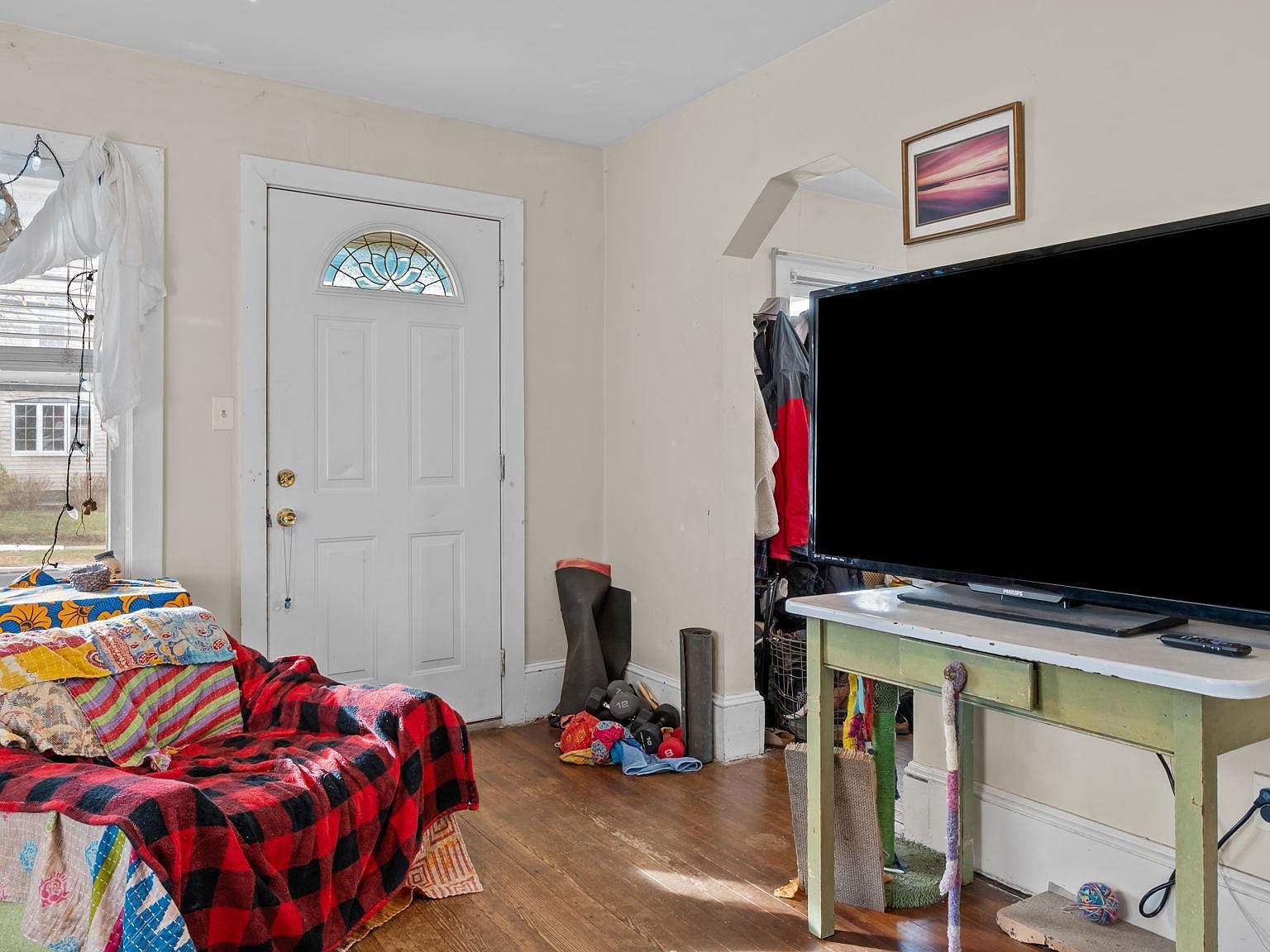 8 Princeton Ave Hopewell, NJ 08525  | Single Family