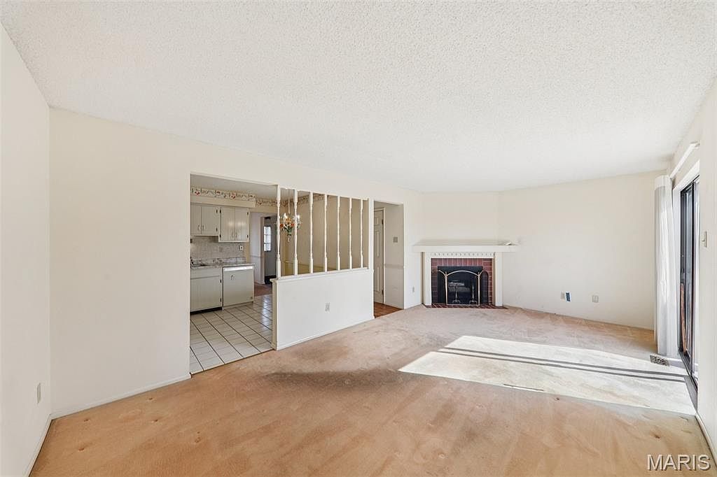 2369 Hidden Meadow Ln Ballwin, MO 63021  | Condominium