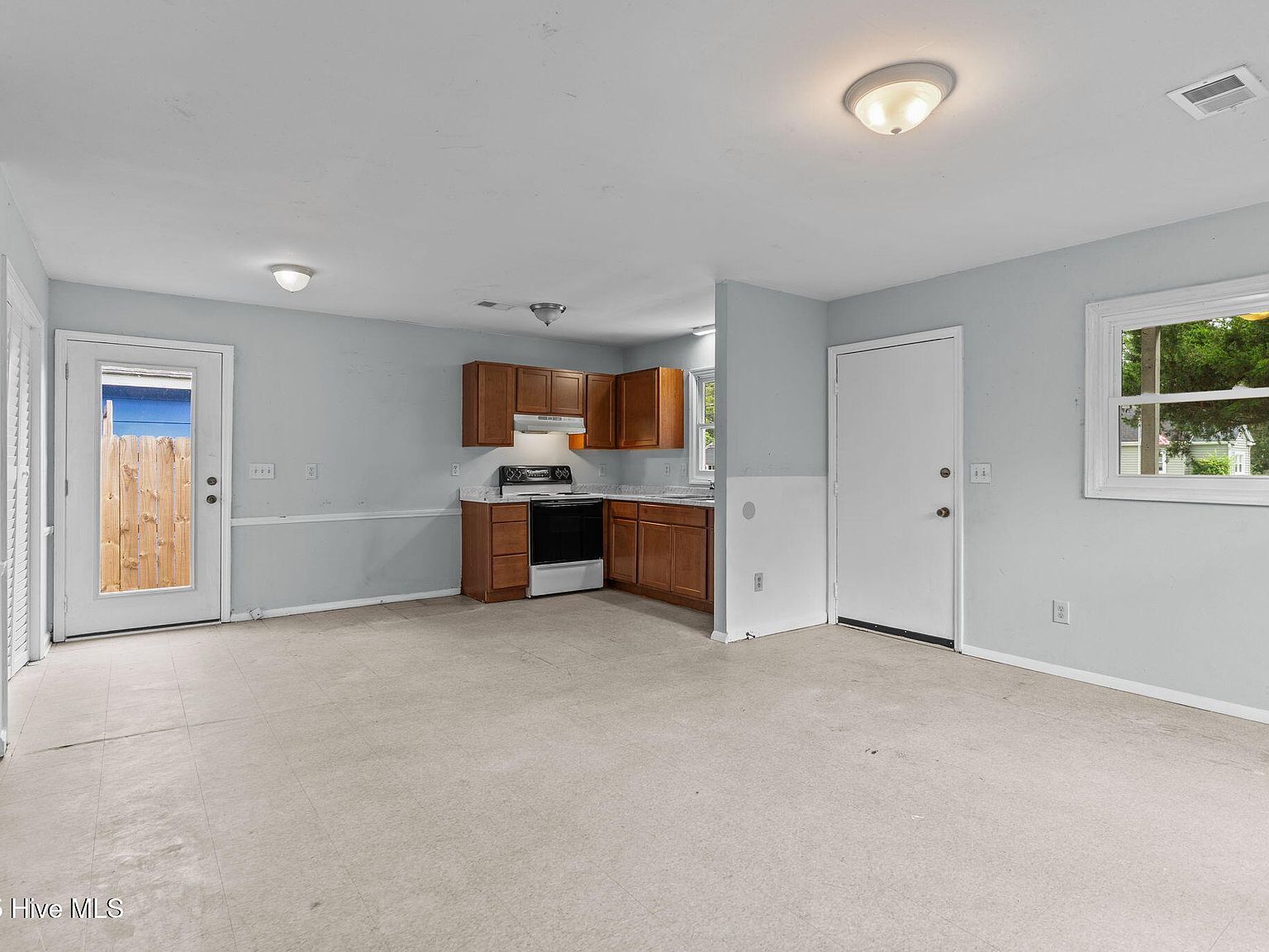 812 S 13th St Wilmington, NC 28401  | Single Family