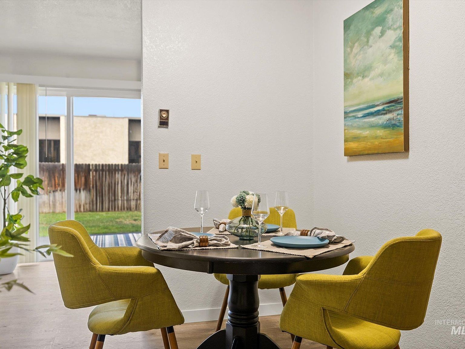 7048 W Colehaven Ln Boise, ID 83704  | Condominium