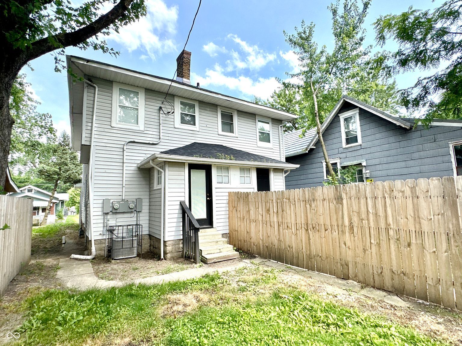 824 N Lasalle St Indianapolis, IN 46201  | Condominium