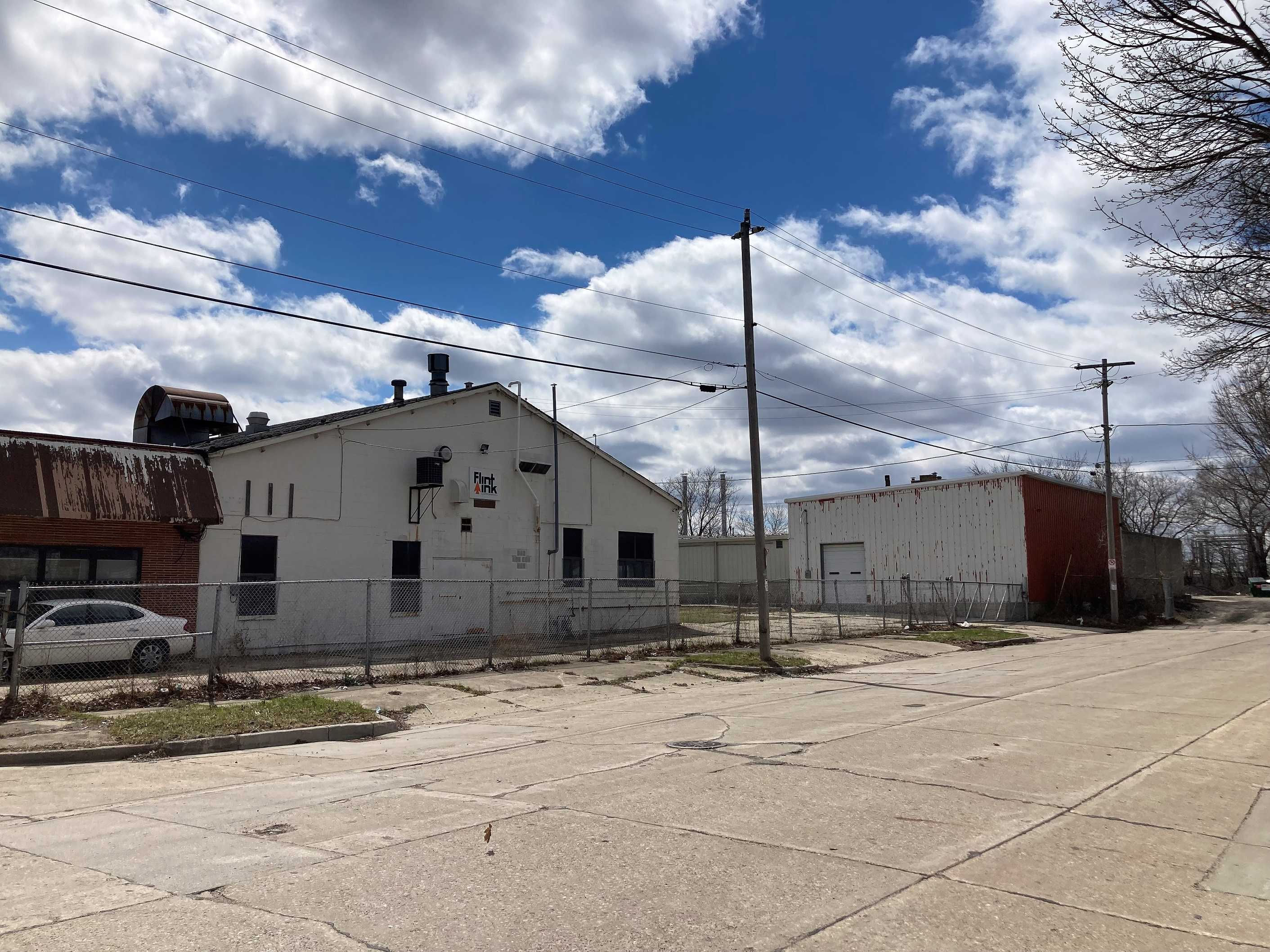 3901 West Rohr Avenue, Milwaukee, WI, USA, 53209  | Commercial