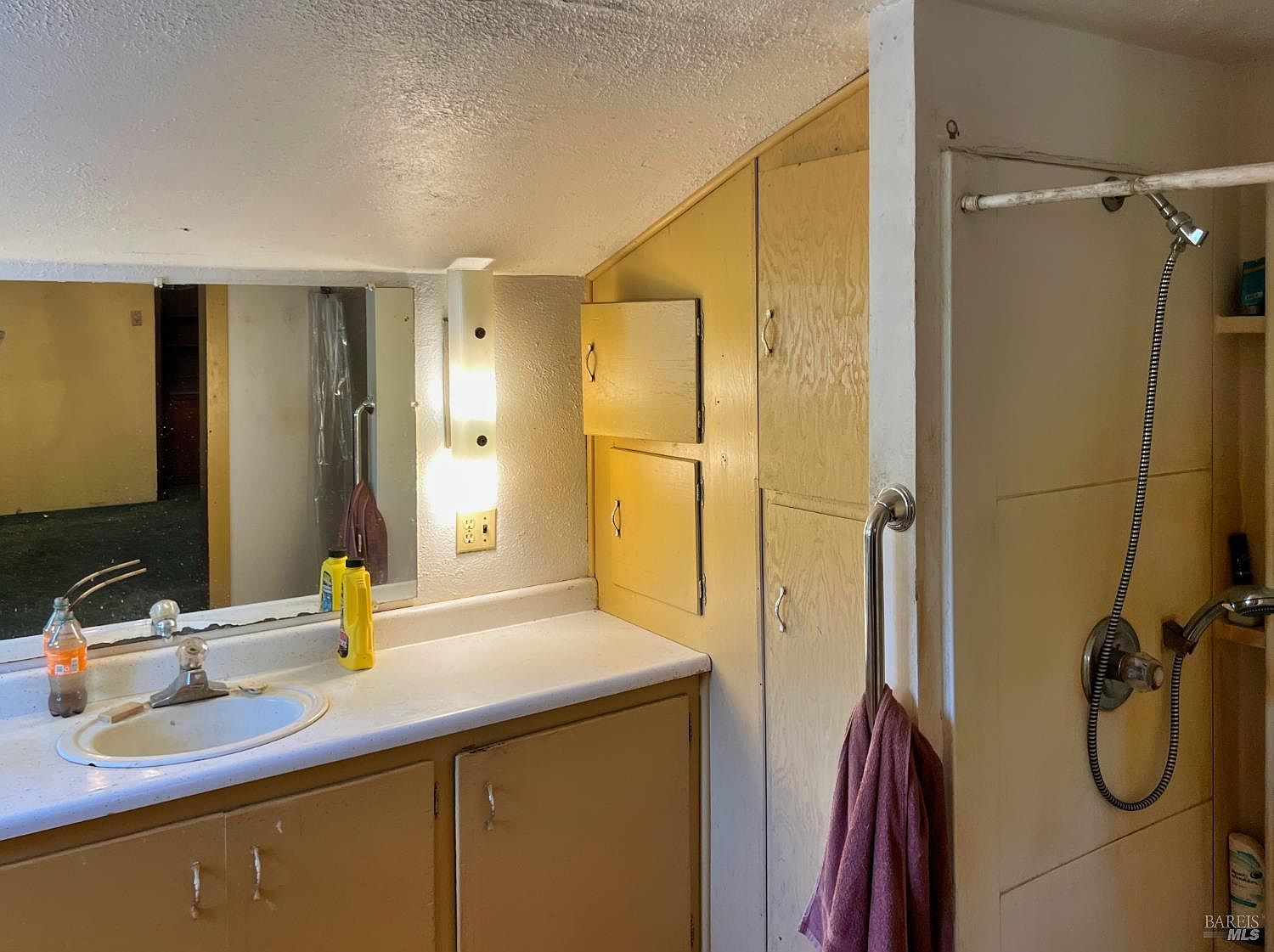 44170 Lakeview Rd Laytonville, CA 95454 | Single Family