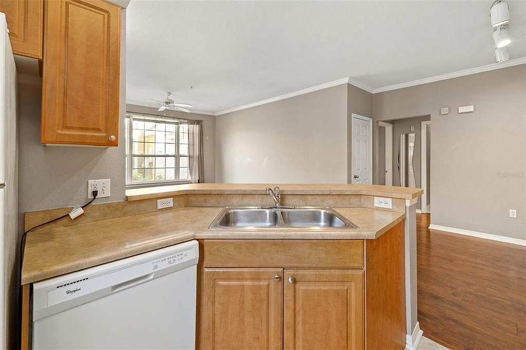 5501 Rosehill Rd Unit 103 Sarasota, FL 34233  | Condominium