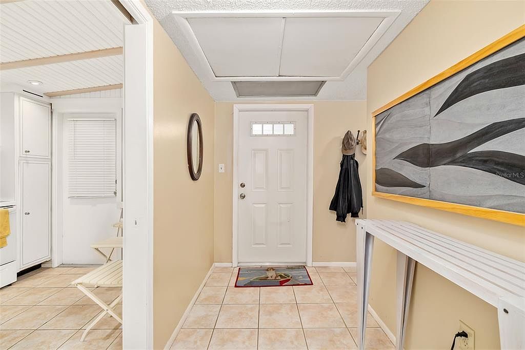 7461 W Country Club Dr N APT 404 Sarasota, FL 34243  | Condominium