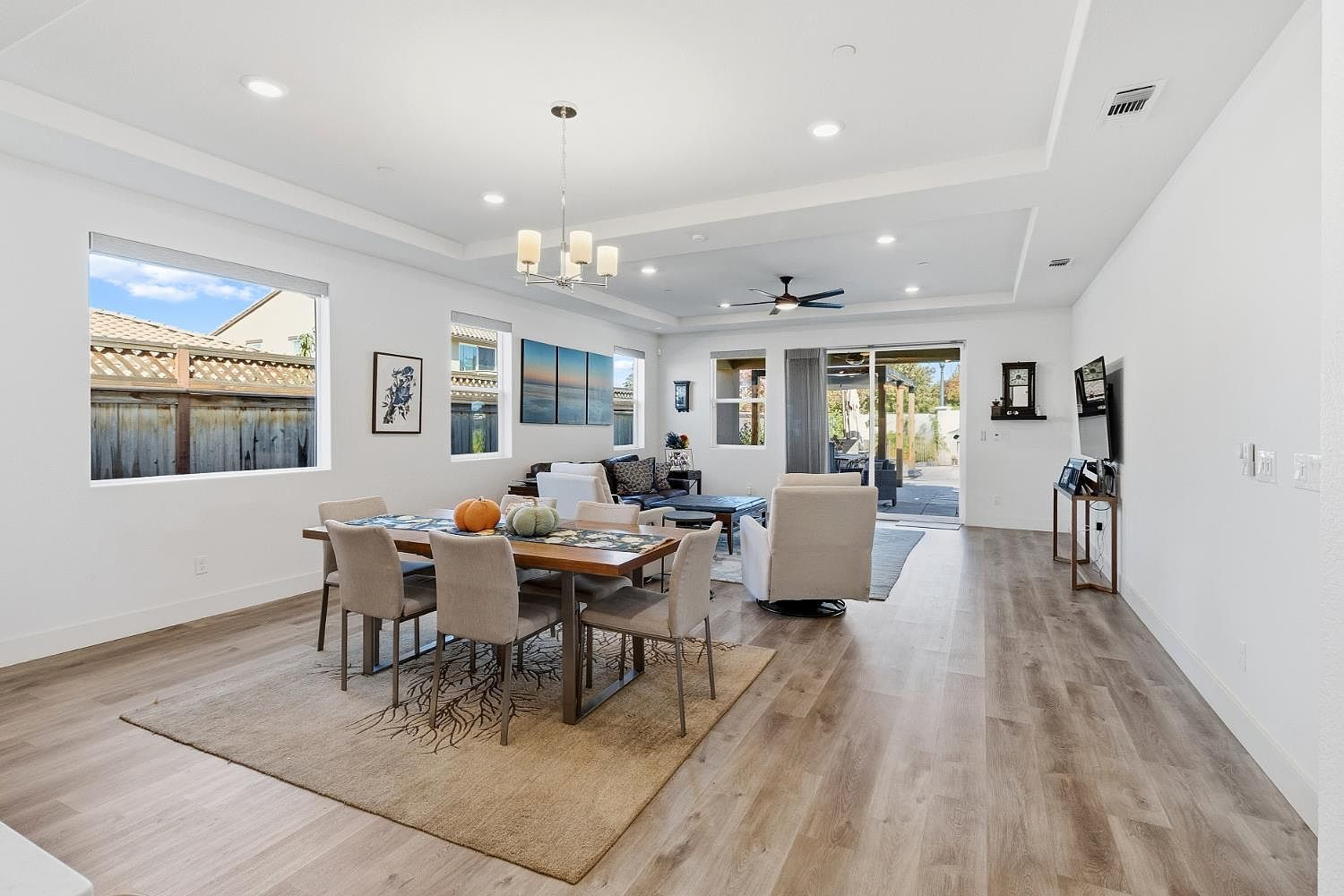 242 McKays Point Pl West Sacramento, CA 95605  | Single Family