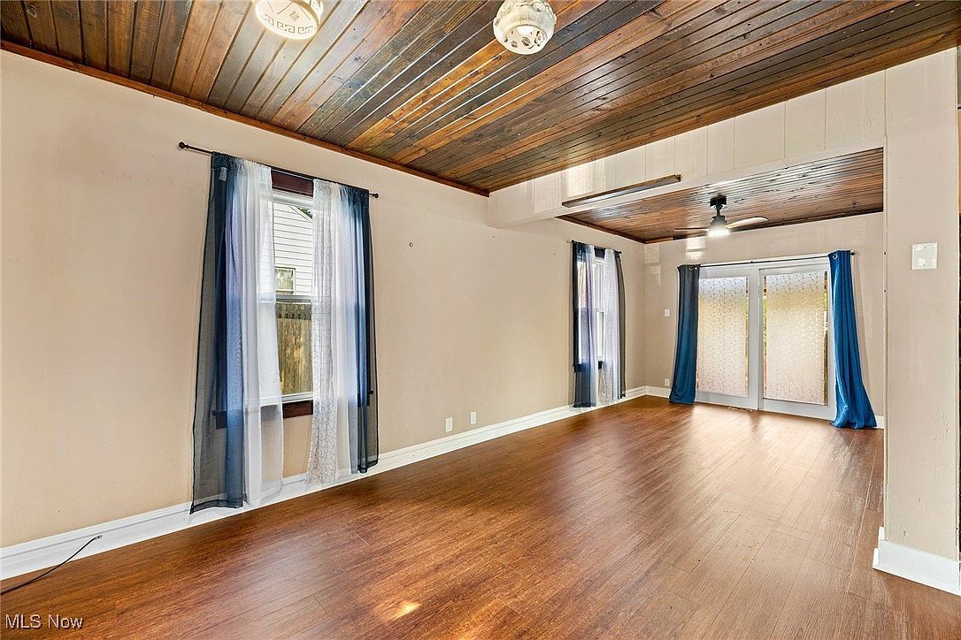 248 Malacca St Akron, OH 44305  | Single Family