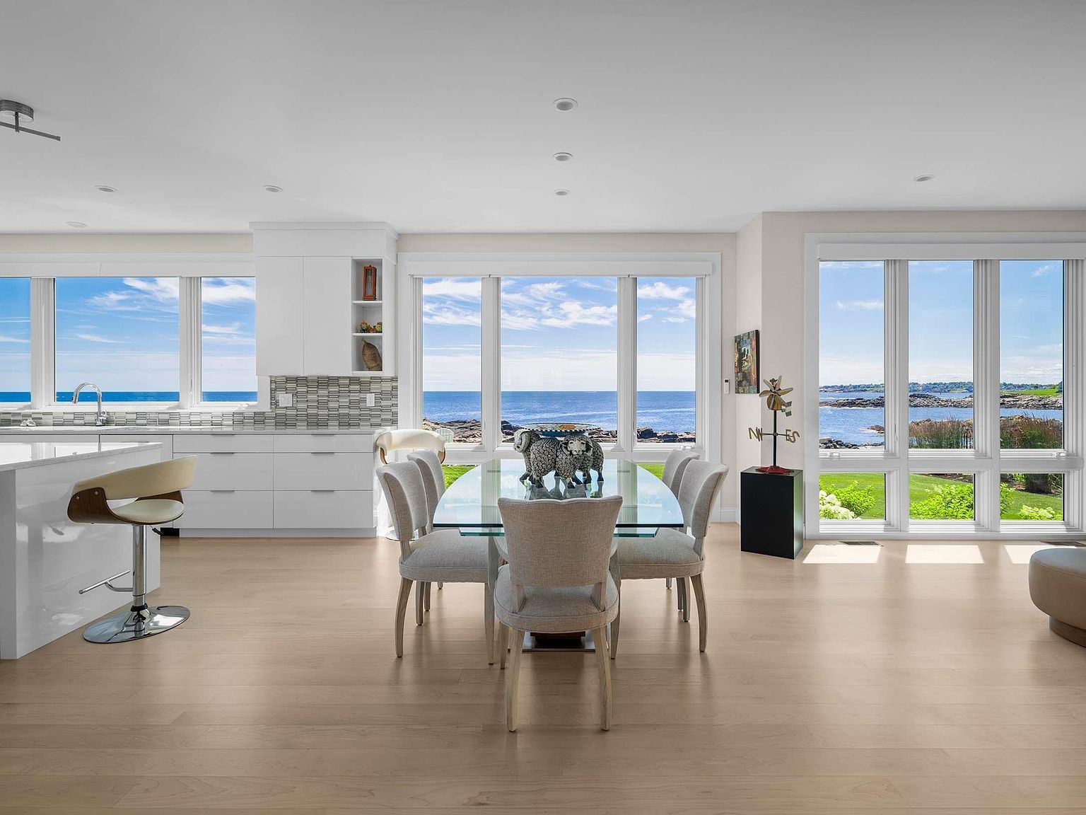 11 Ossipee Rd Cape Neddick, ME 03902 | Single Family