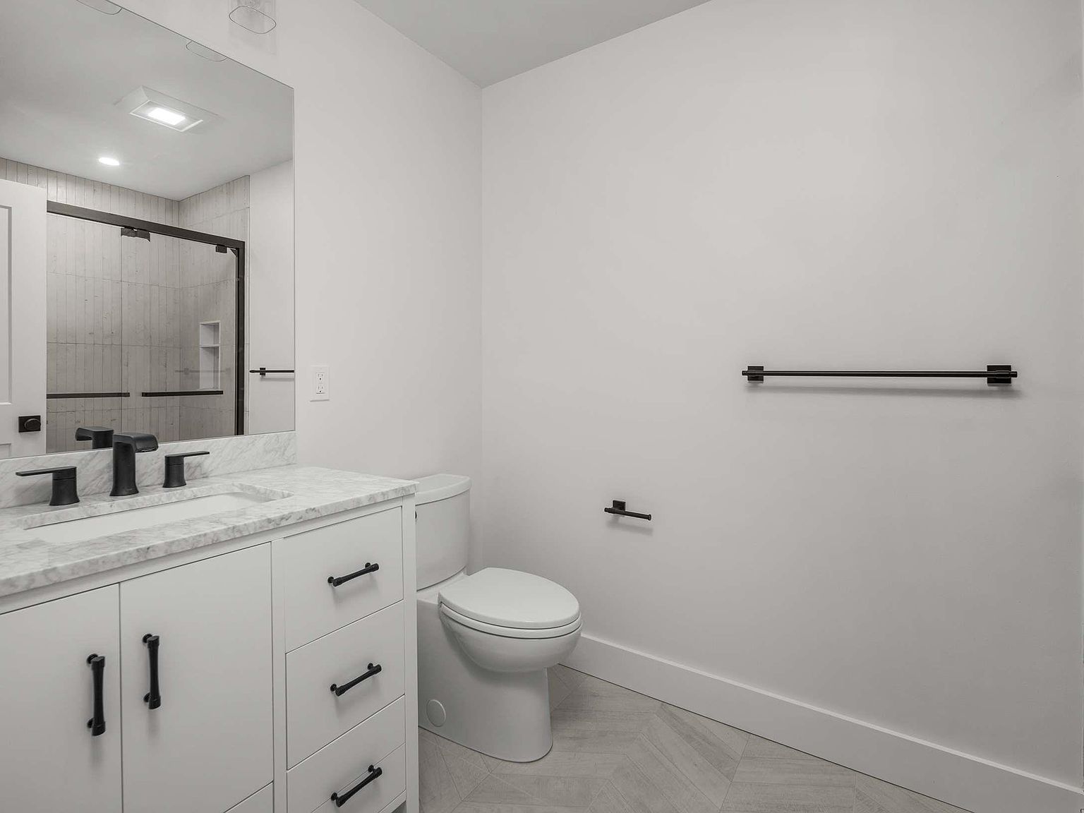 141 Logging Rd Cape Neddick, ME 03902  | Single Family