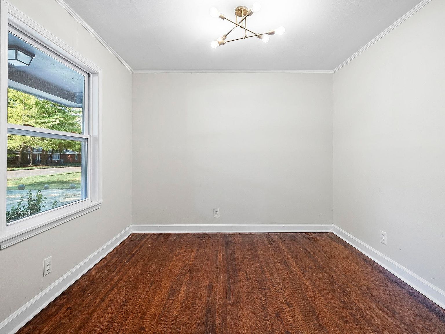 1168 S Perkins Rd Memphis, TN 38117  | Single Family