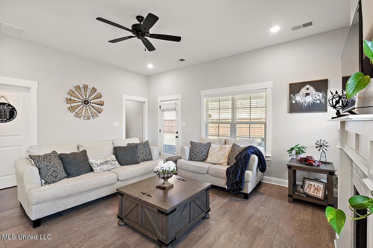 1254 Creekside Ln Hernando, MS 38632 | Single Family