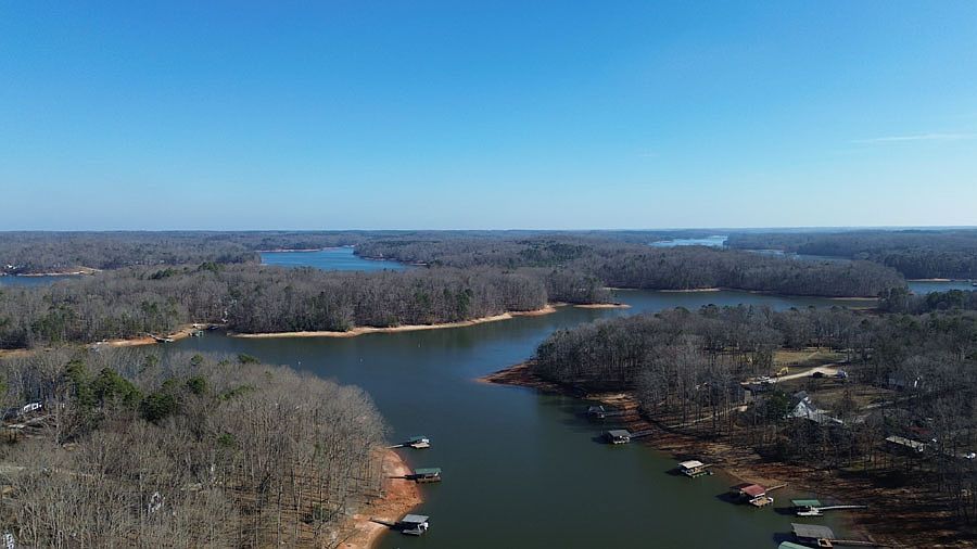 574 Knottywood Dr Lavonia, GA 30553 | Single Family