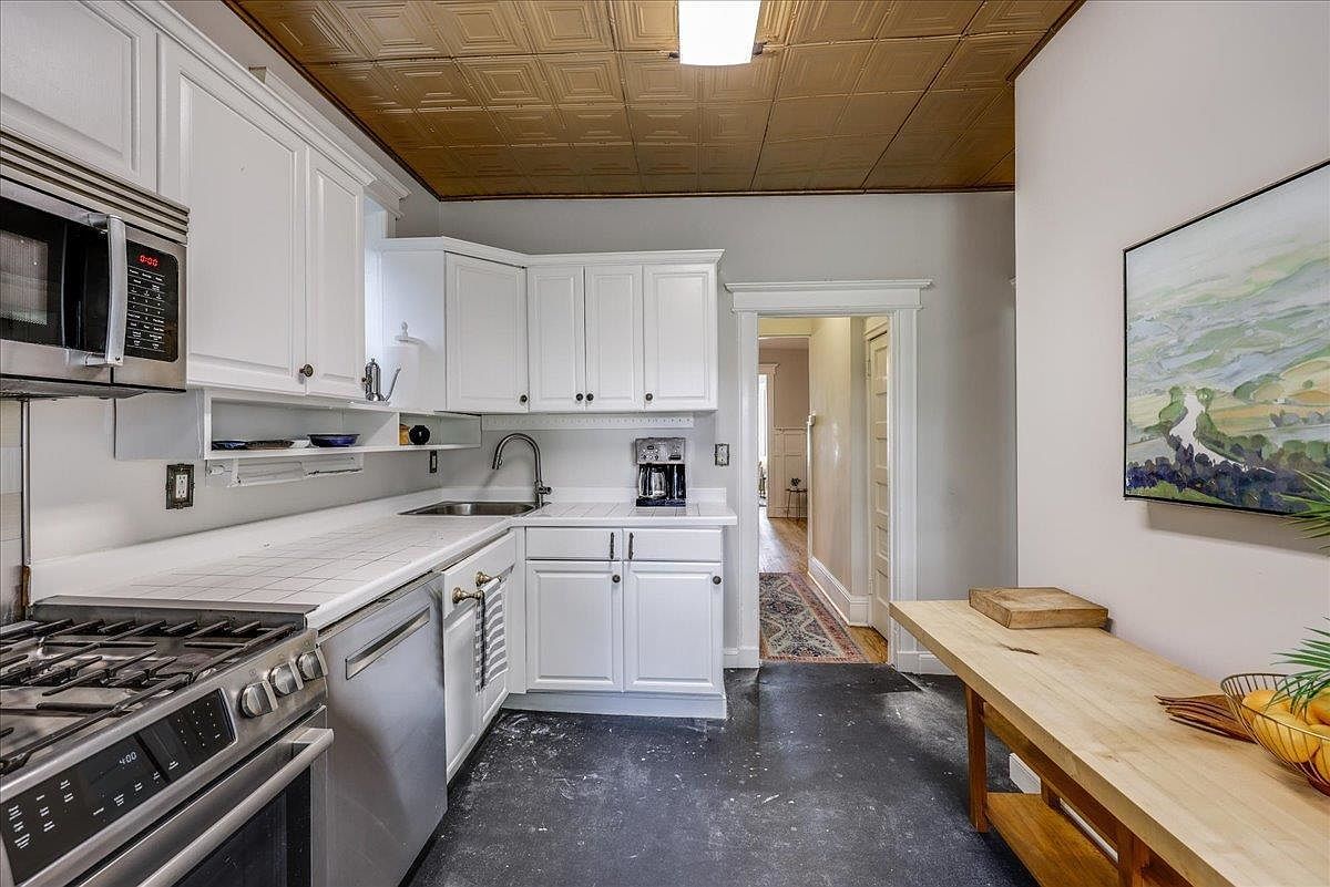 530 Liberty Ave Jersey City, NJ 07307 | Single Family