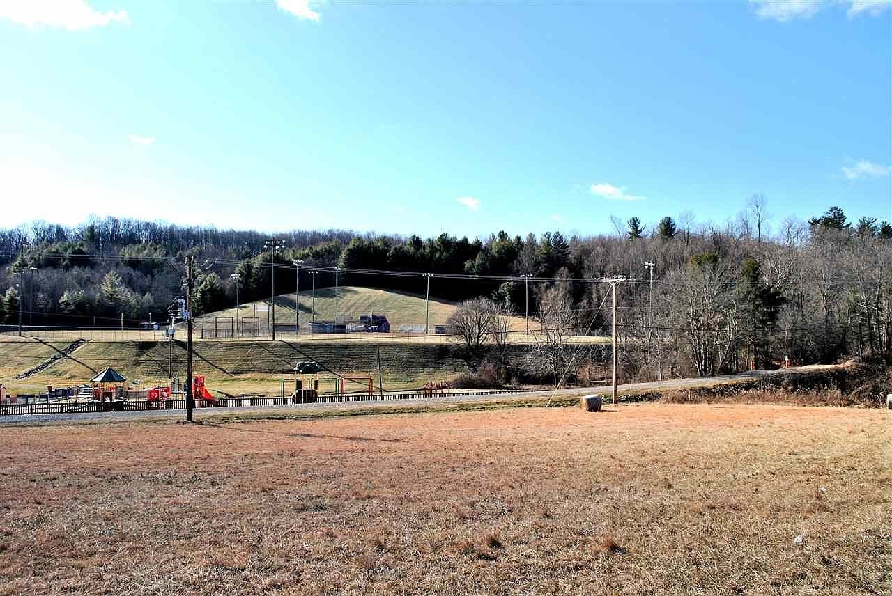 218 Ball Park Dr Hillsville, VA 24343 | Land/Lot