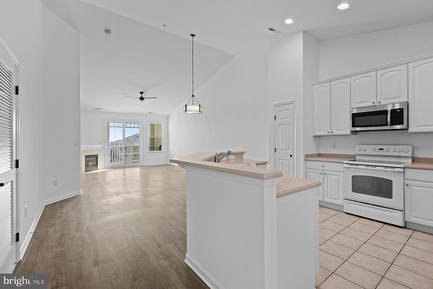 39 Fountain Dr W #5E Ocean City, MD 21842  | Condominium