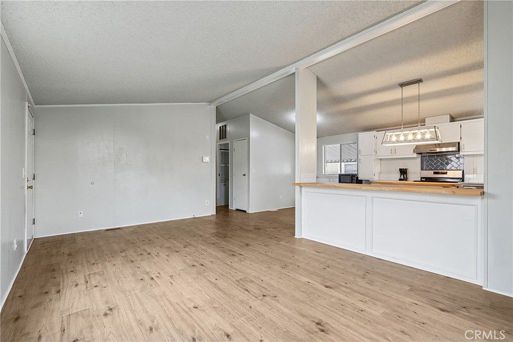 2717 E Arrow Hwy #21 La Verne, CA 91750 | New build