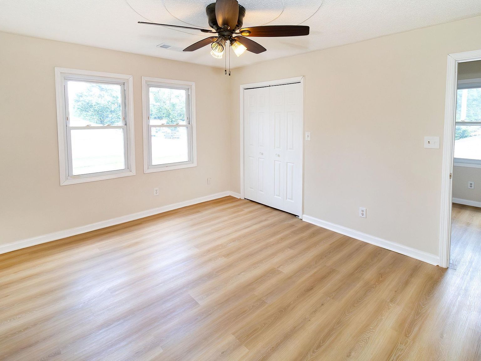 3017 S Rotherwood Ave Evansville, IN 47714  | Single Family