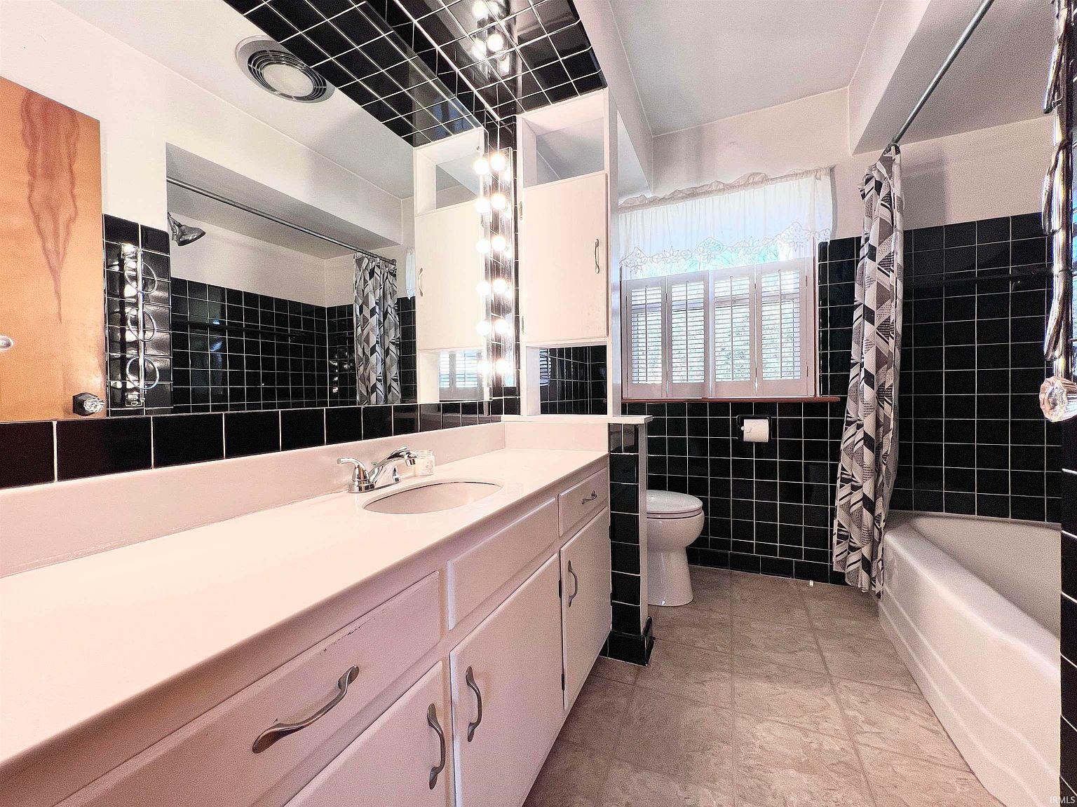 3113 W Franklin St Evansville, IN 47712  | Single Family