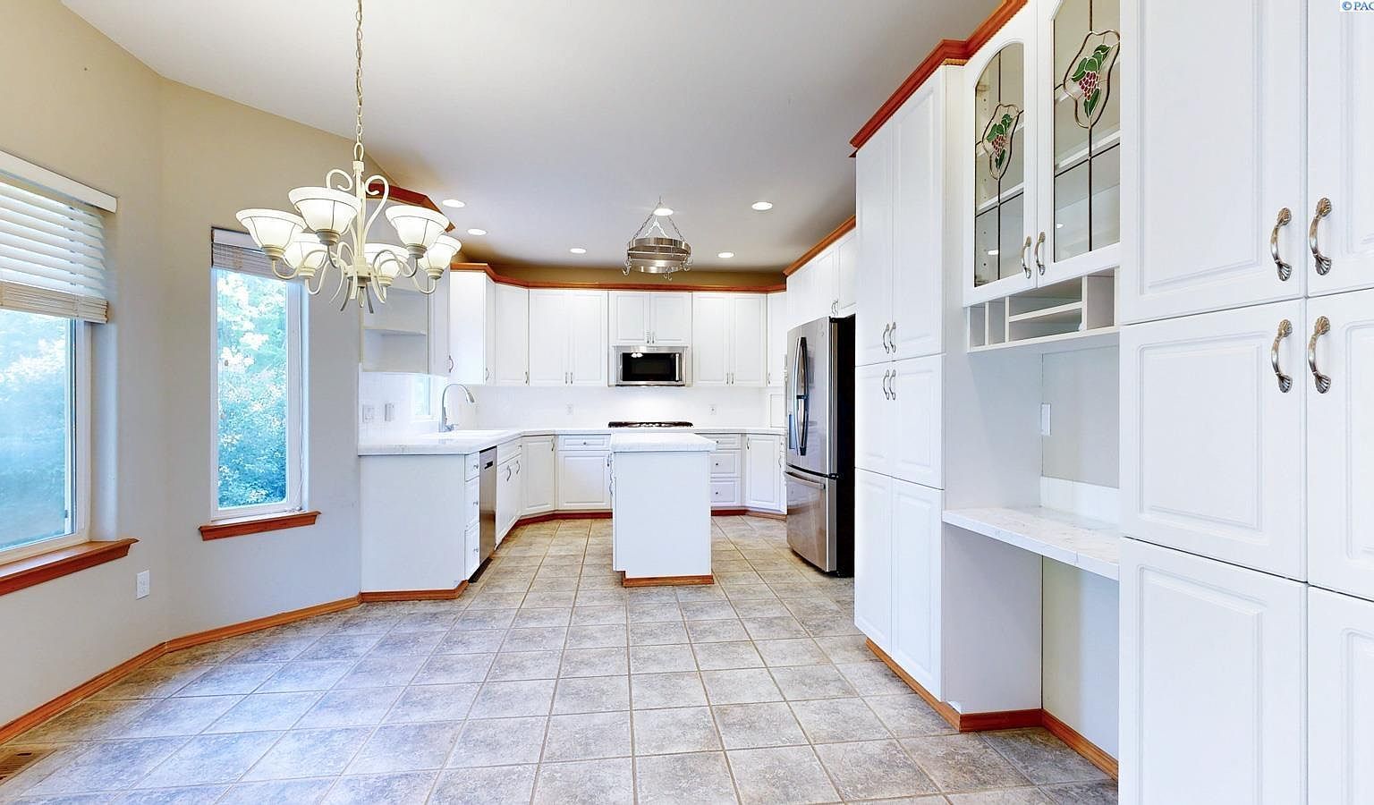 183 McIntosh Ct Richland, WA 99352  | Single Family