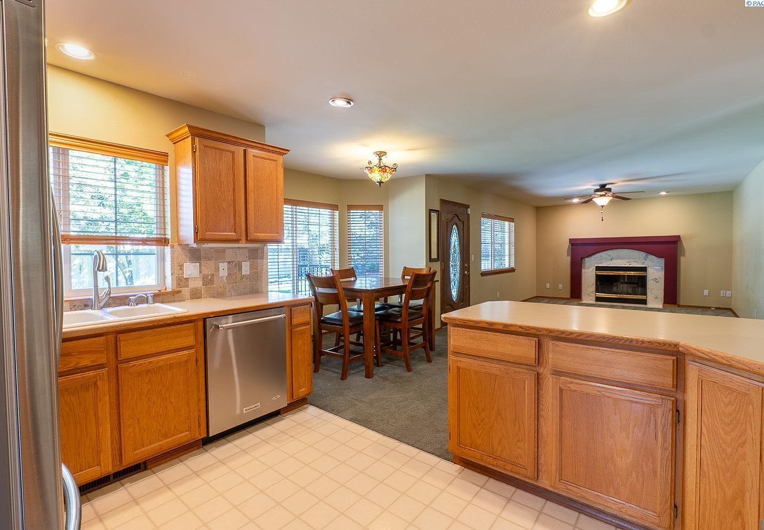 9014 W Grand Ronde Ave Kennewick, WA 99336  | Single Family