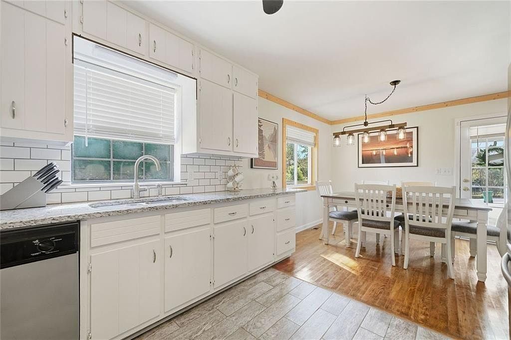 1056 Overlook Dr Dawsonville, GA 30534  | Single Family