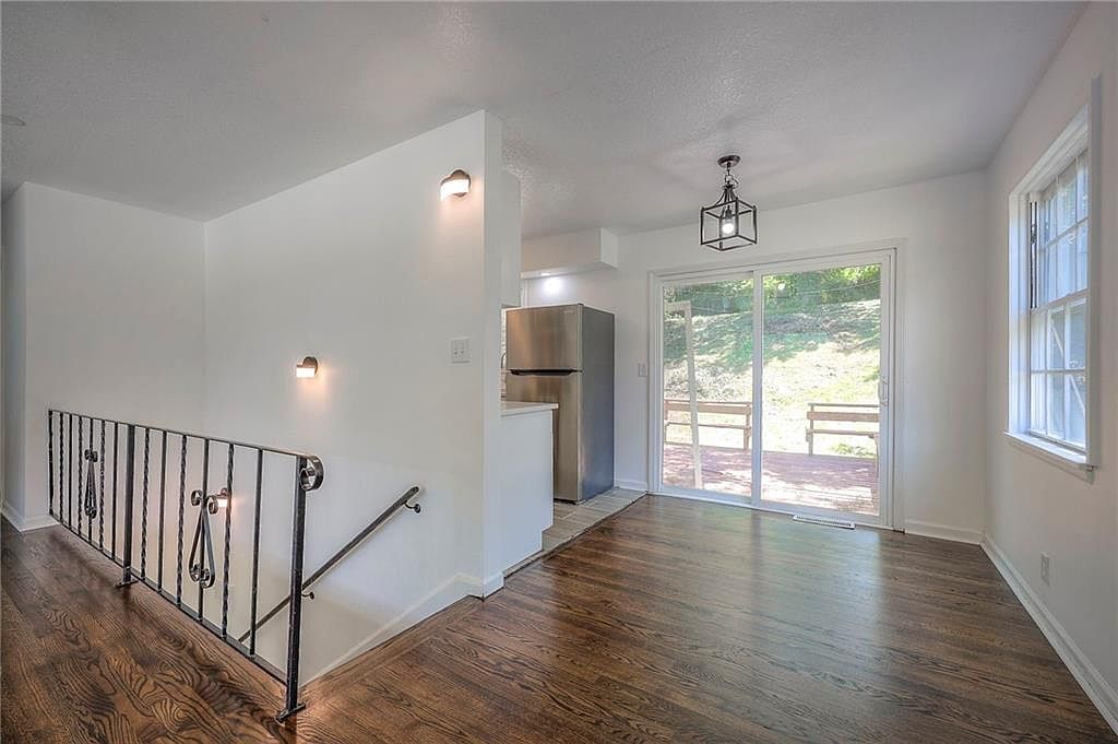 6233 Washington Ave Kansas City, KS 66102  | Single Family