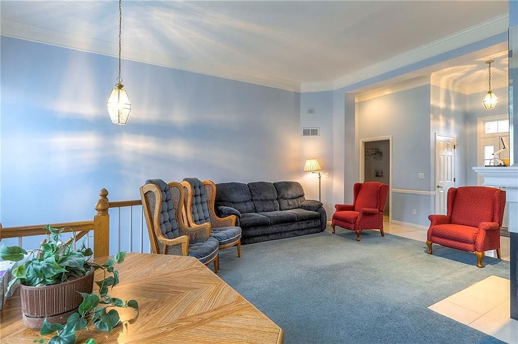 5327 W 122nd Ter Overland Park, KS 66209  | Single Family