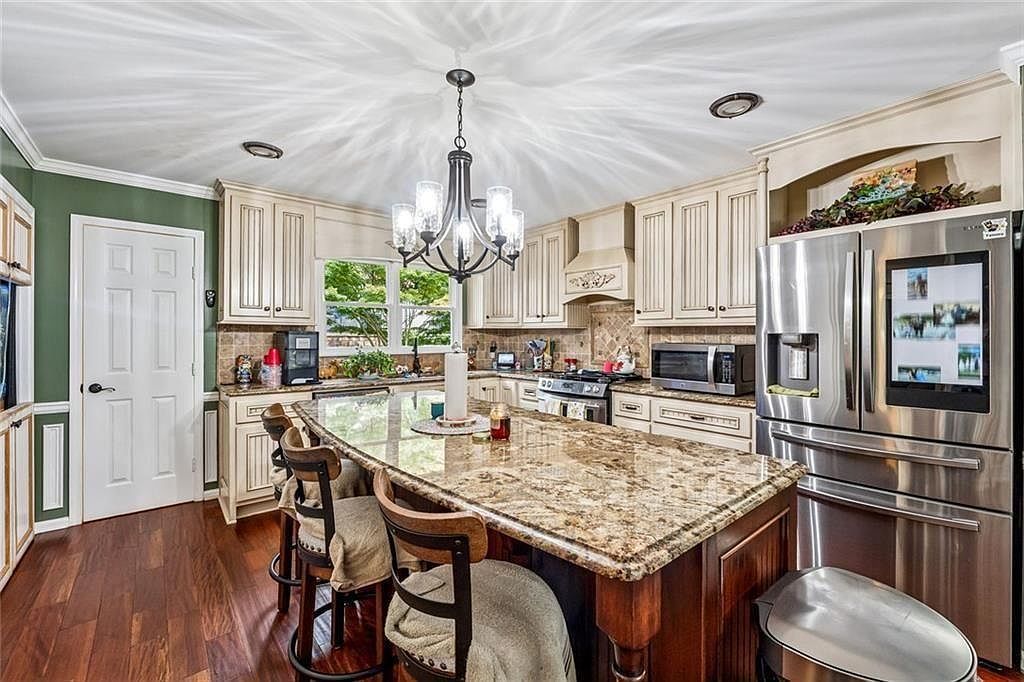 510 Terrace Way Woodstock, GA 30189  | Single Family