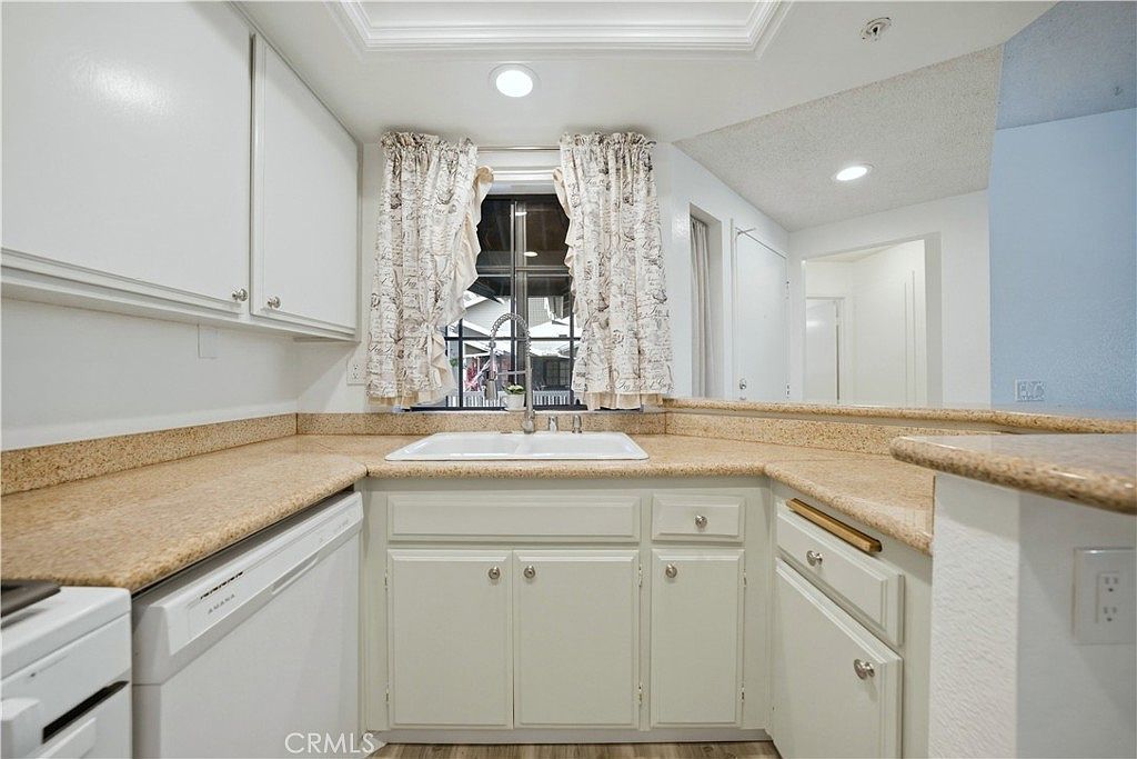 1774 Shady Oaks Ct Azusa, CA 91702  | Condominium