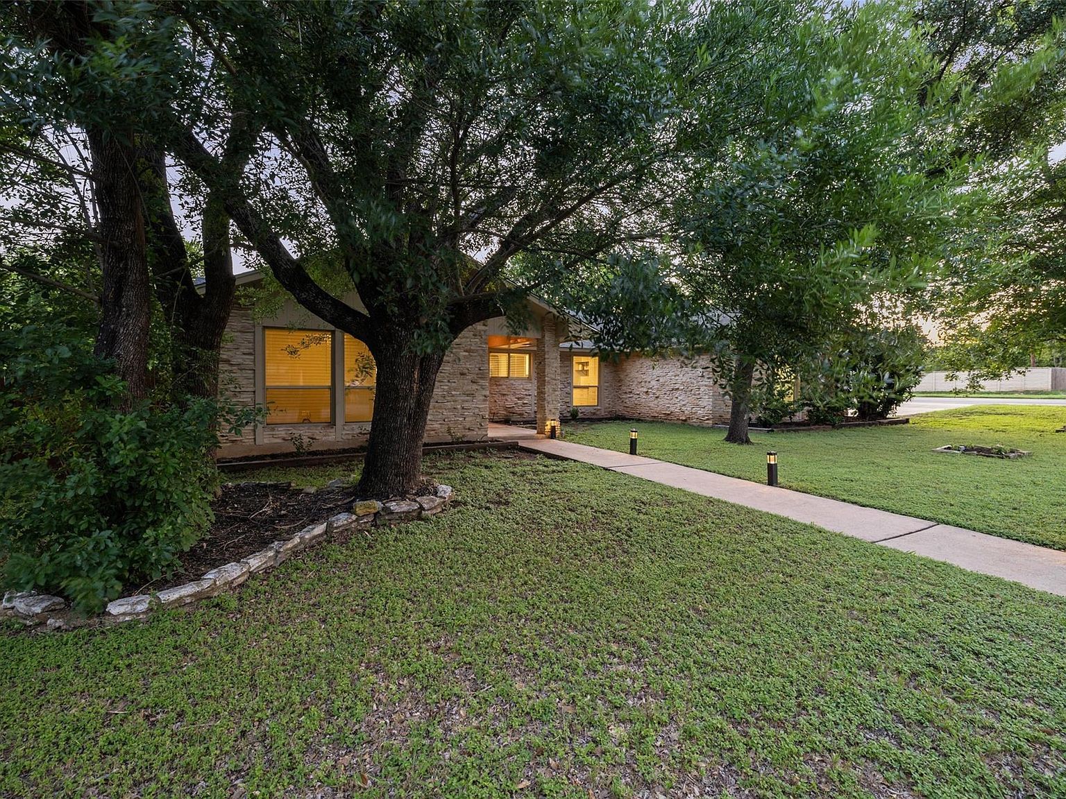 510 Heather Dr Round Rock, TX 78664  | Single Family