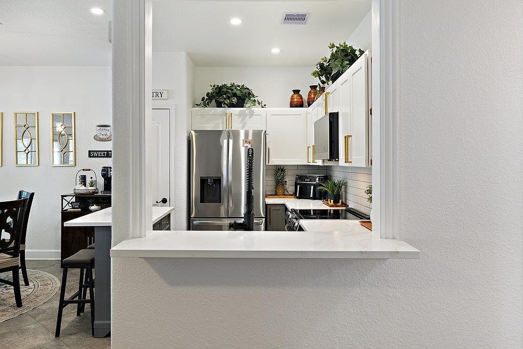 1102 Oak Hollow Dr Leander, TX 78641 | Single Family