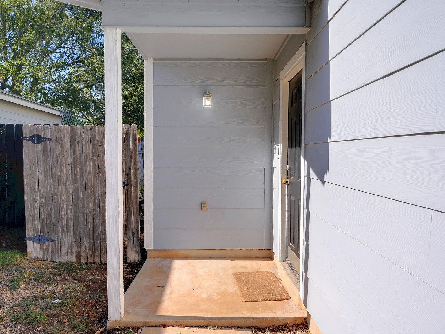 6319 & 6321 Worchester Knls San Antonio, TX 78233  | Multi Family