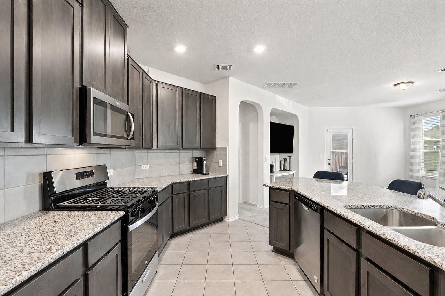 218 Summit Dr Lockhart, TX 78644 | Single Family