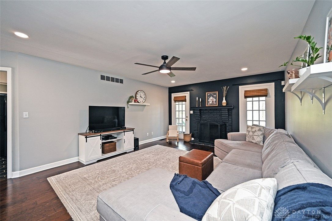 28 Nicholson Ct #9 Dayton, OH 45459  | Condominium