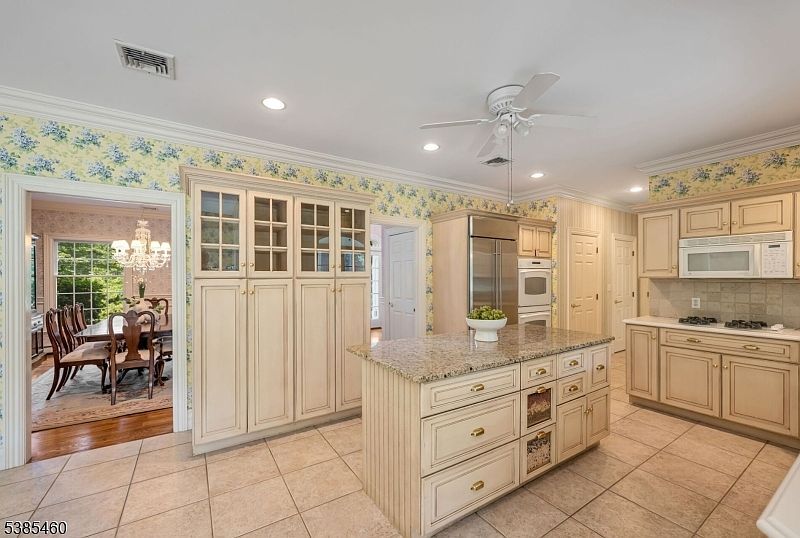 193 Pulis Ave Franklin Lakes, NJ 07417  | Single Family