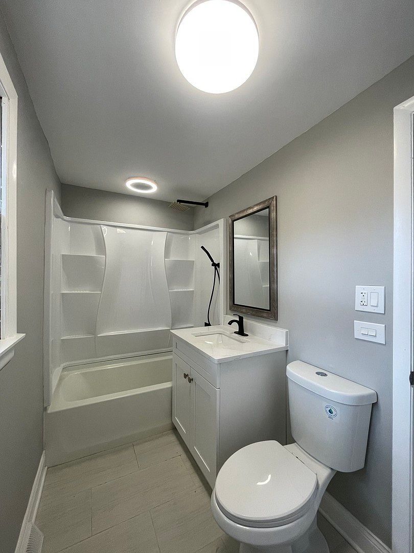 321 Janet Ave Darien, IL 60561  | Single Family