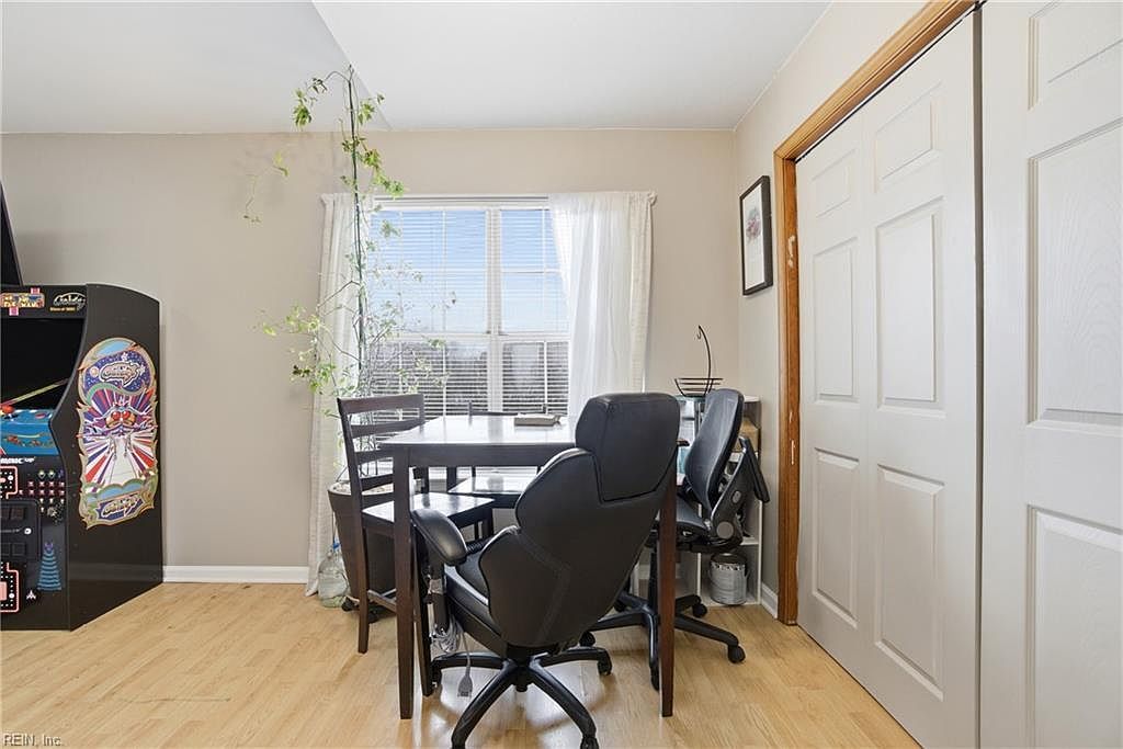 1425 Deerpond Ln Virginia Beach, VA 23464  | Condominium