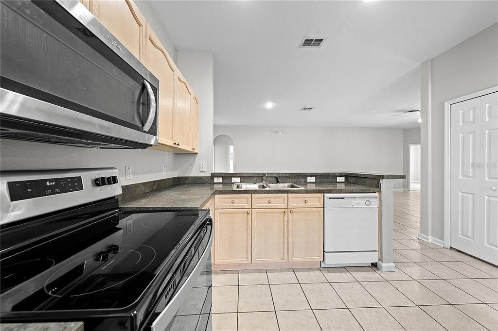 279 Magical Way Kissimmee, FL 34744  | Single Family