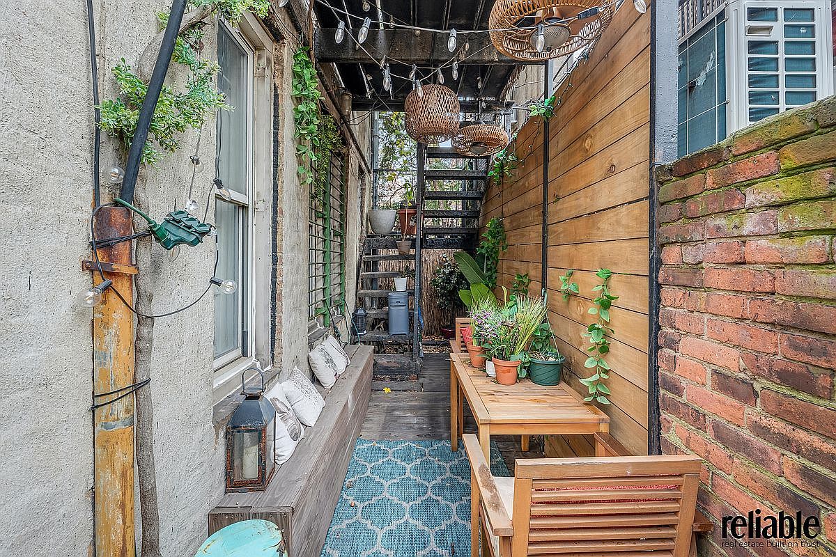 166 State St APT 1 Brooklyn, NY 11201  | Condominium