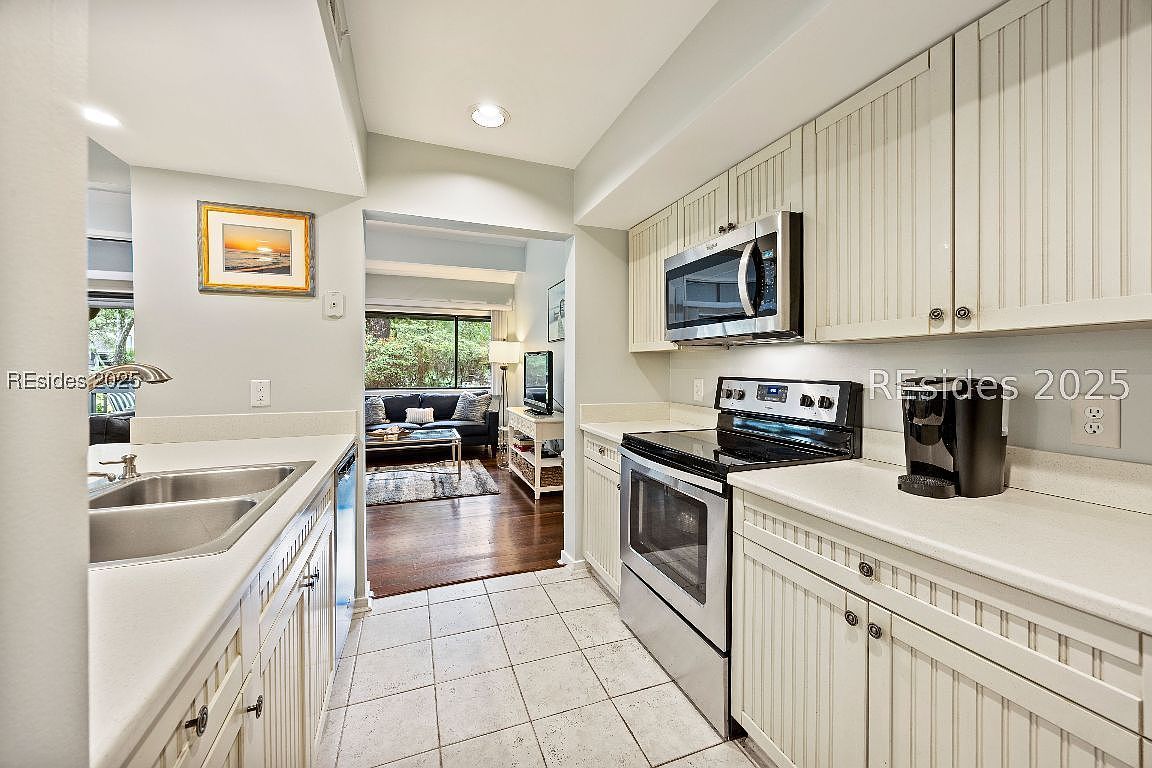 59 Carnoustie Rd APT 243 Hilton Head Island, SC 29928 | Condominium