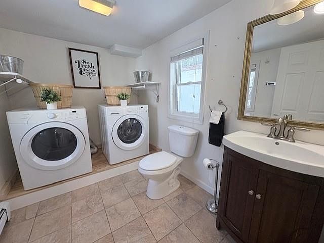 12 Poplar St Manchester, NH 03104  | Single Family