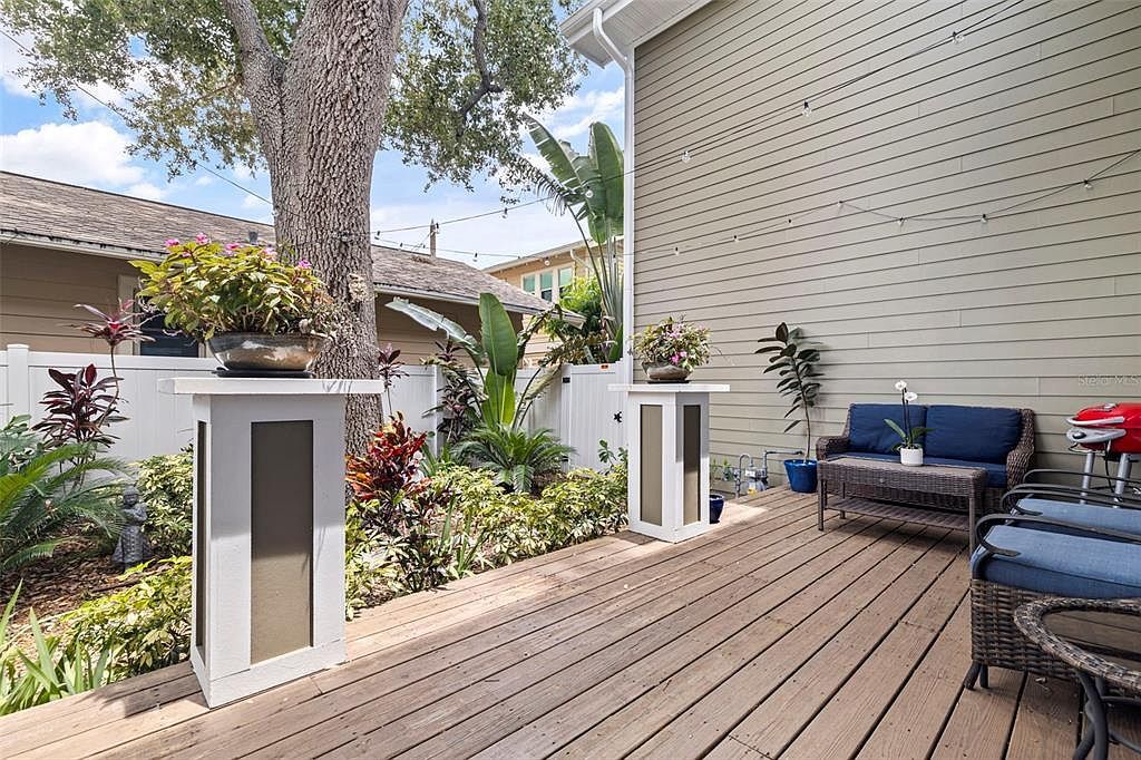 440 11th Ave NE Saint Petersburg, FL 33701  | New build