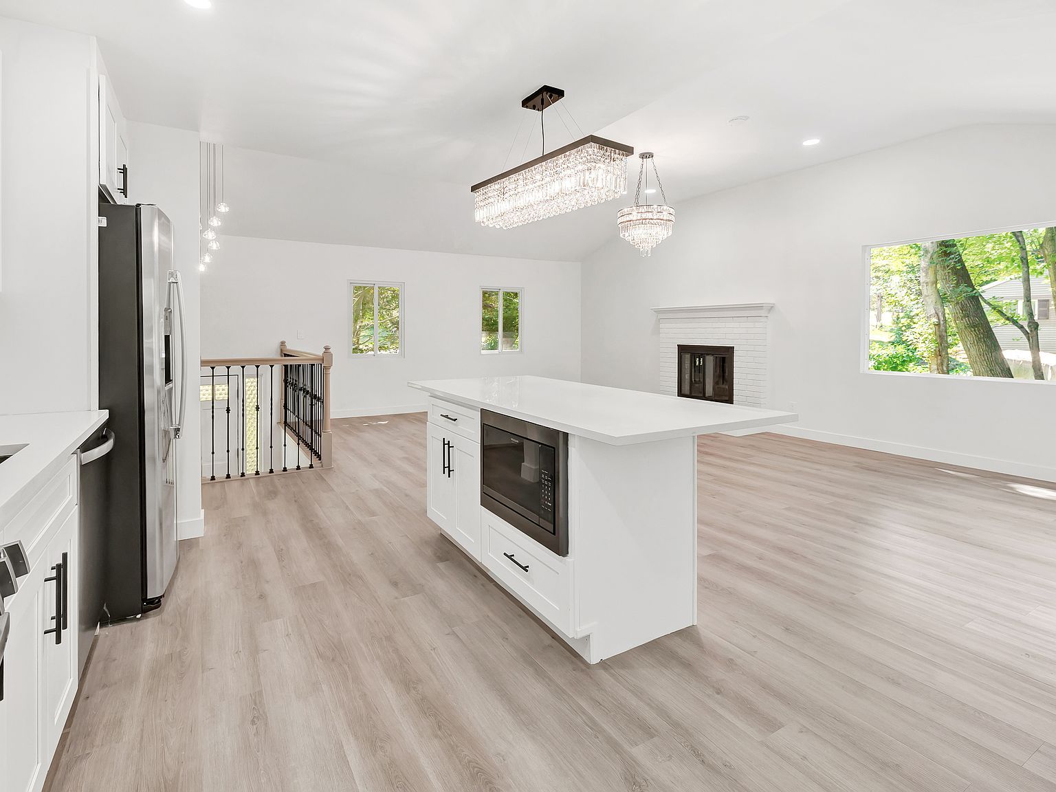 51 Great Oak Rd Shelton, CT 06484  | Single Family