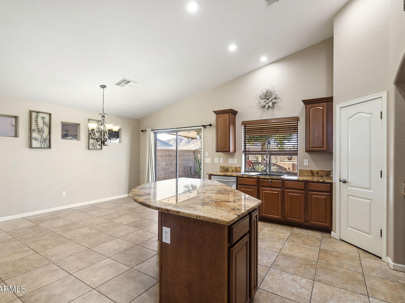 2934 E Quiet Hollow Ln Phoenix, AZ 85024  | Single Family